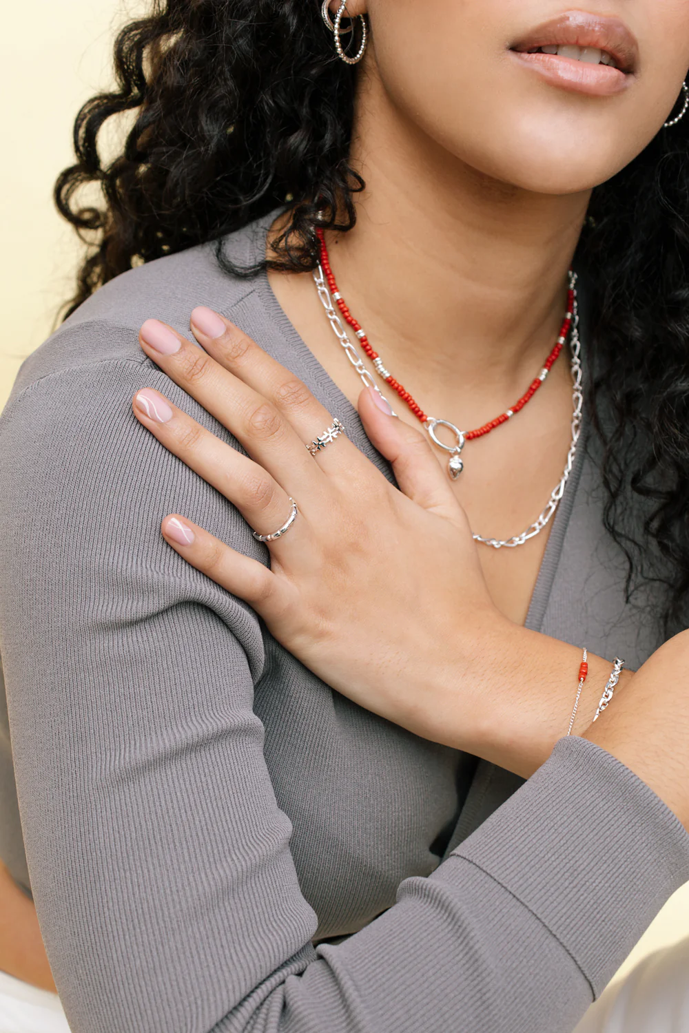 Berry red clasp necklace silver - Image 8