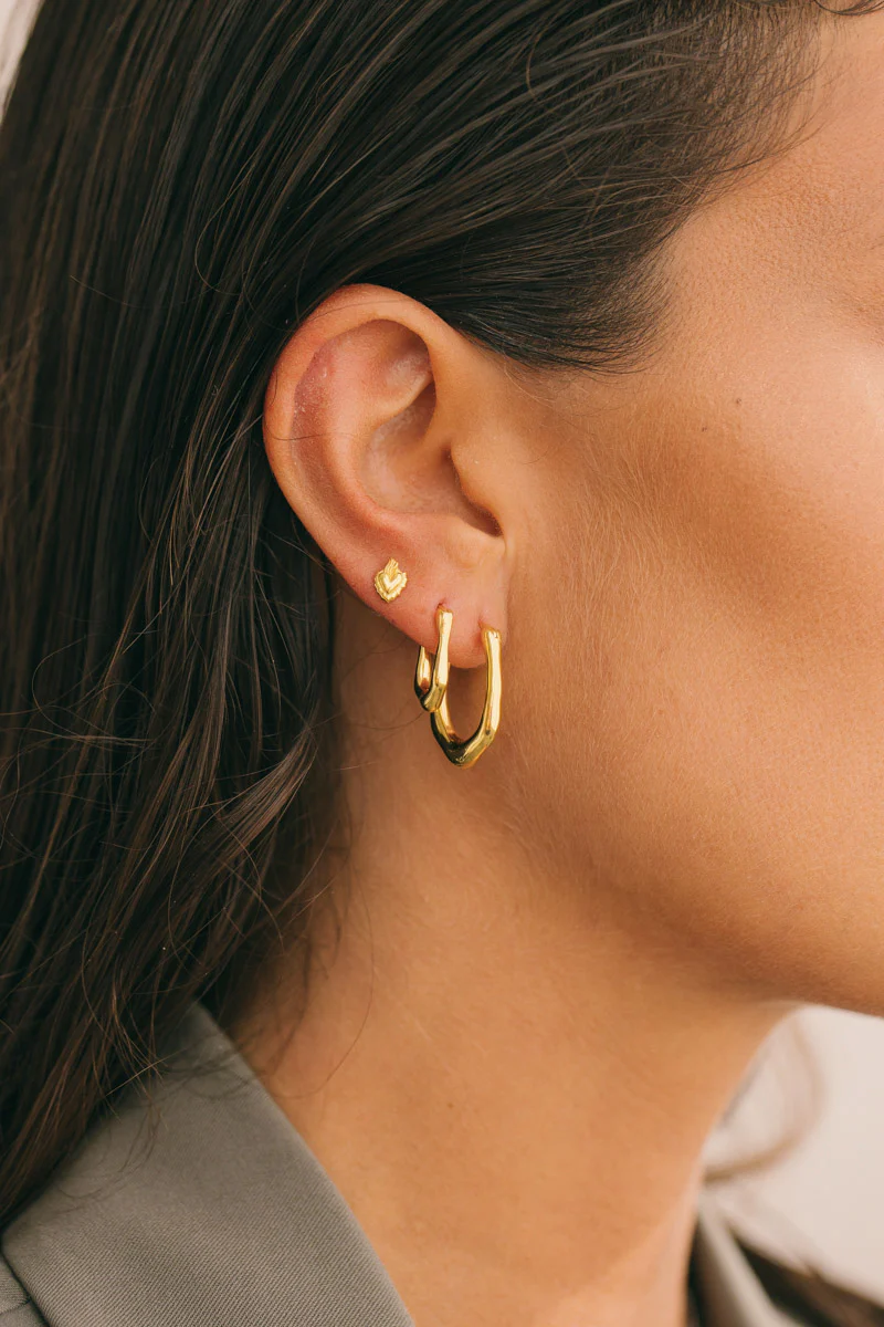 Flaming heart stud earring gold plated  - Image 3