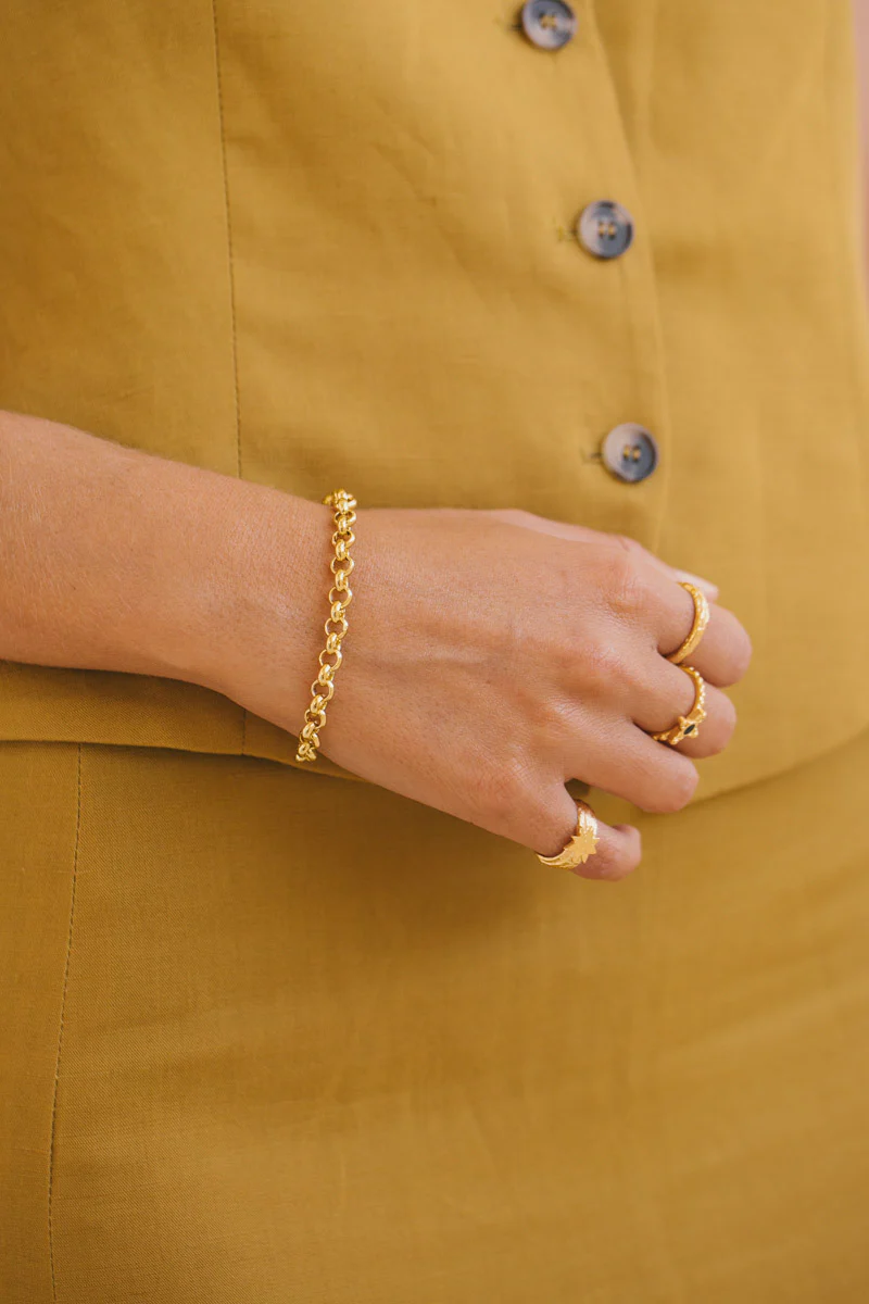 Hammered star pinky ring gold plated  - Image 6