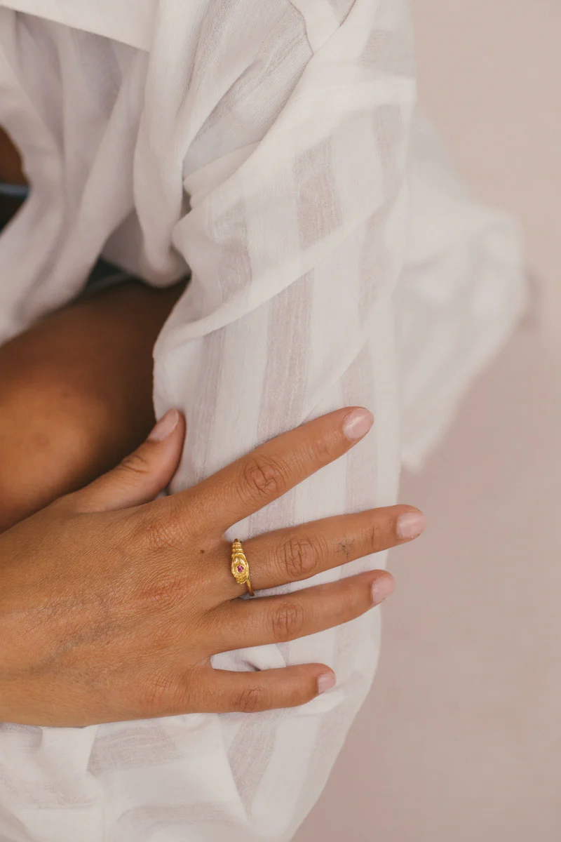 Hamsa hand ring gold plated - Image 3