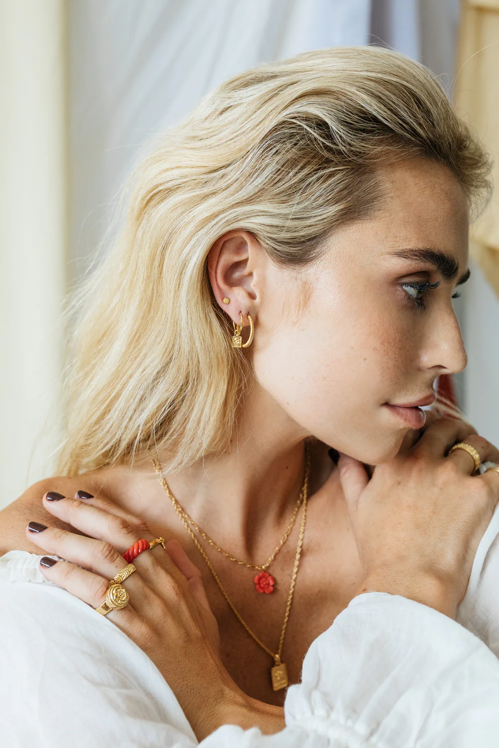 Kissed by the sun stud gold plated - Image 8