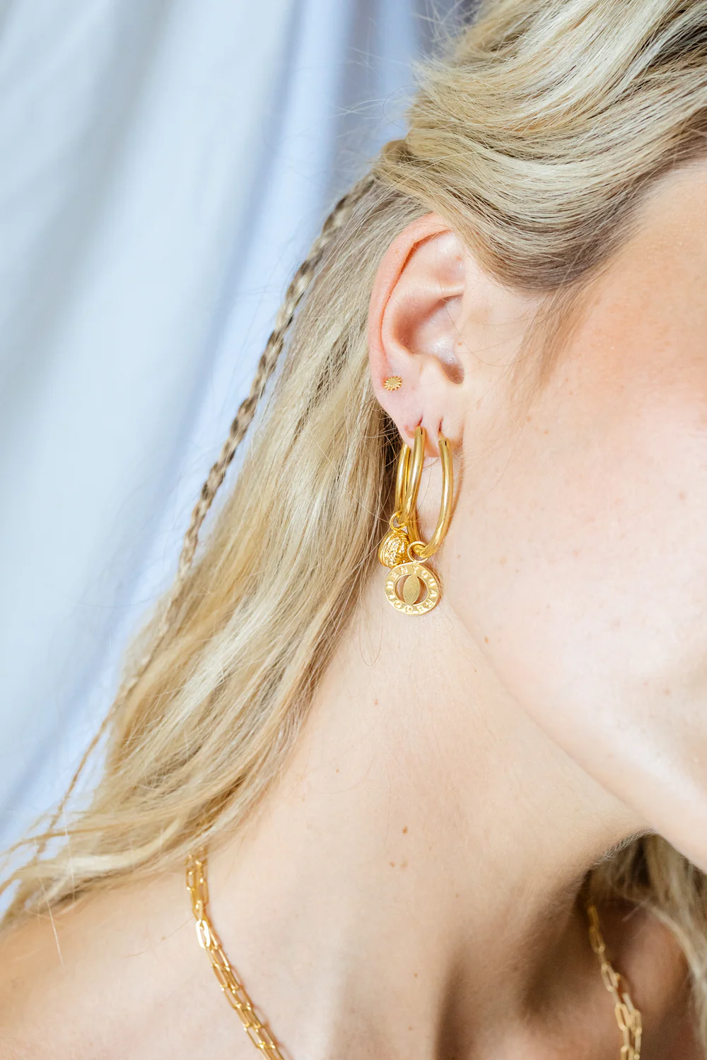 Kissed by the sun stud gold plated - Image 9