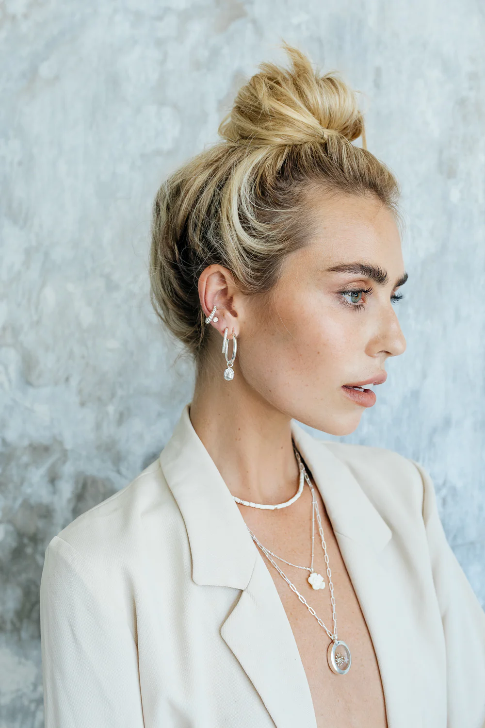 Kissed by the sun stud silver - Image 5