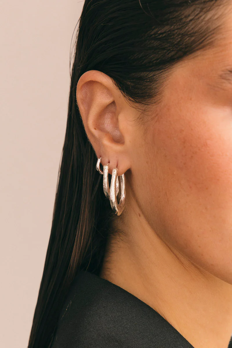 Organic Hammered Oval Hoop Silver (20 mm) - Image 3