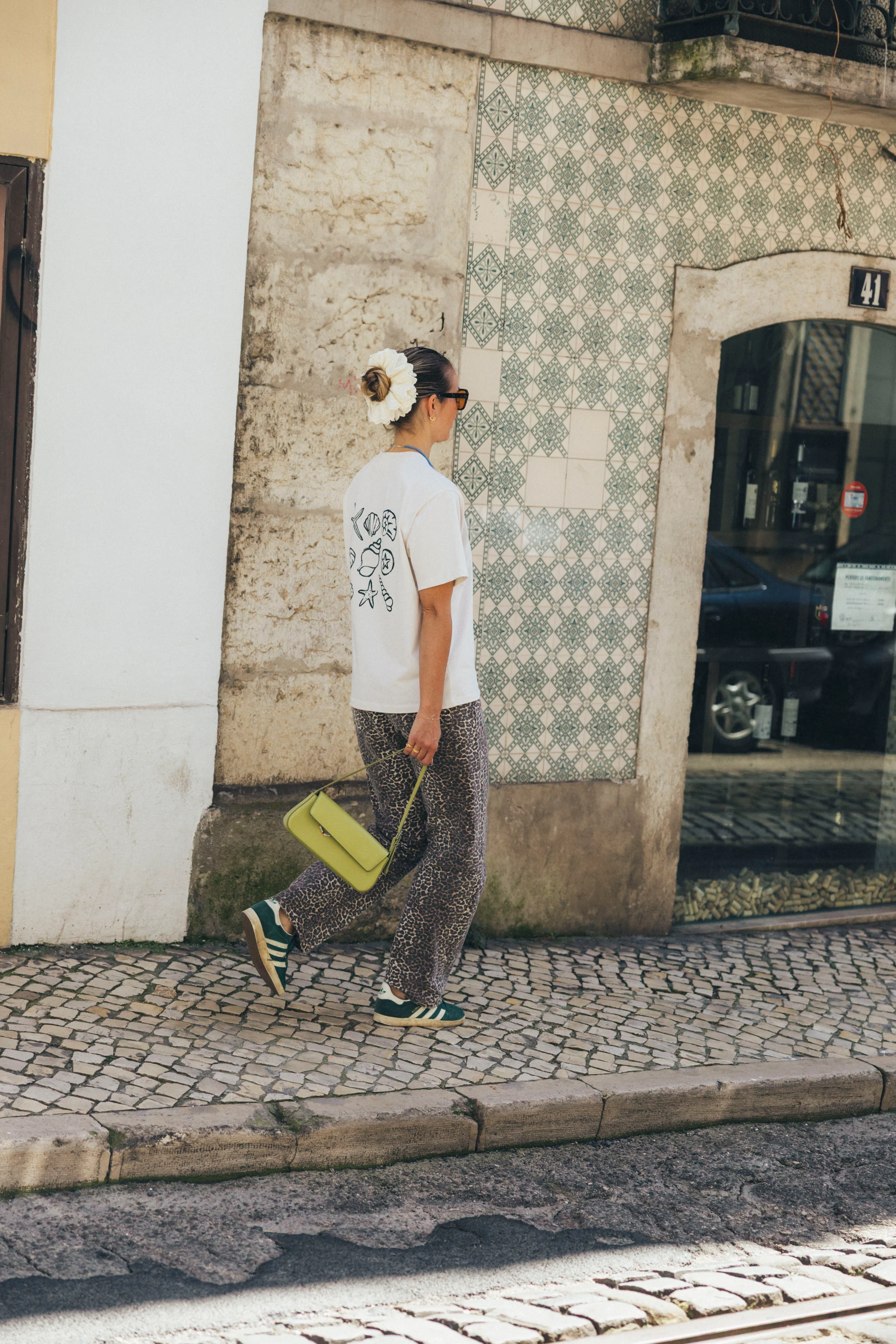 Shell Tee Short Sleeve Beige - Image 4