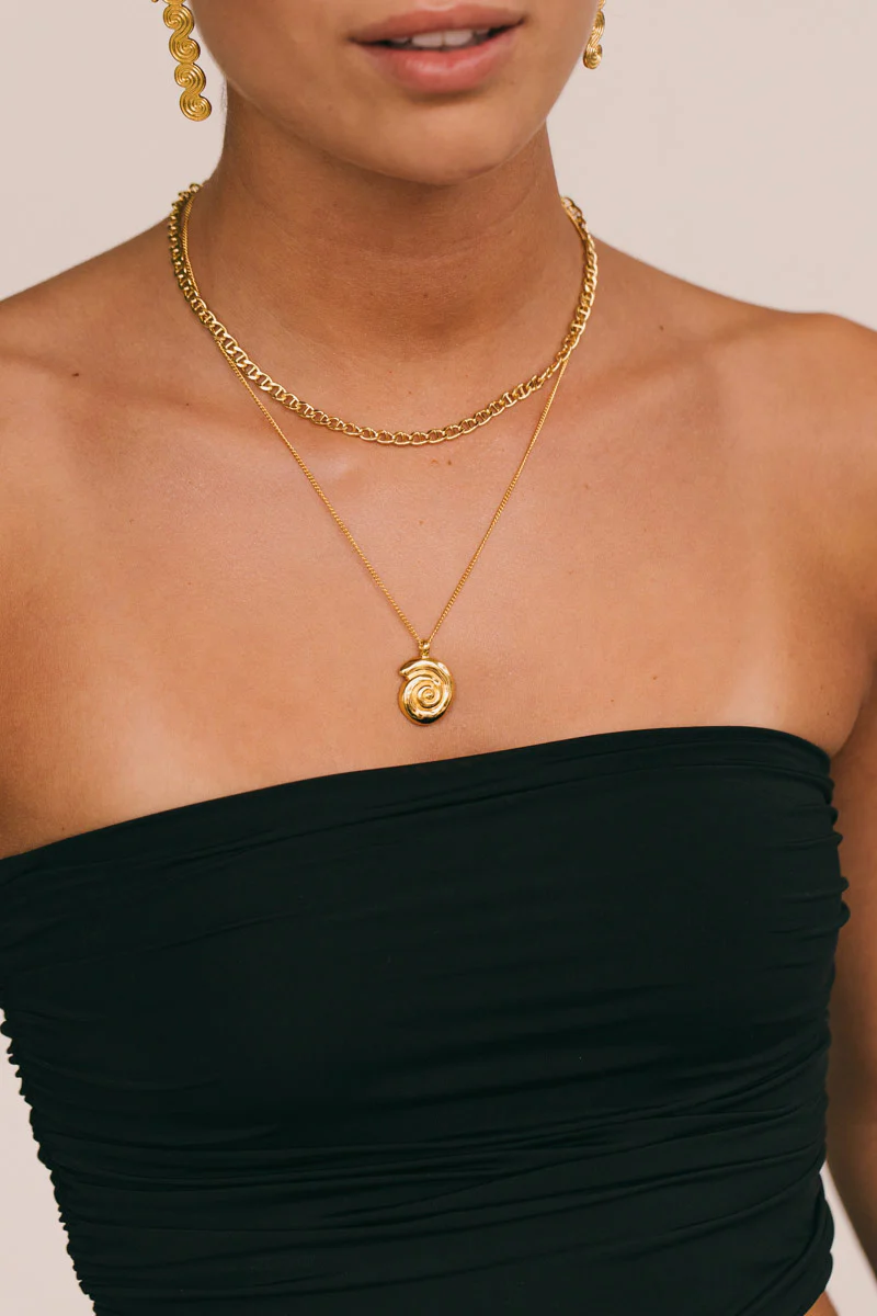 Short Mariner Chain Necklace Gold Plated (40cm) - Image 4