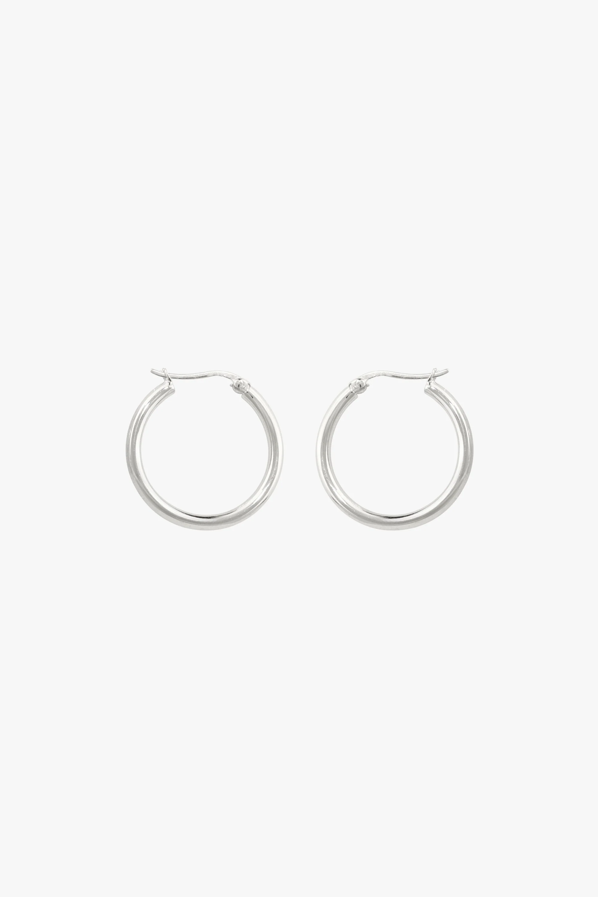 Wild classic earring silver small (25mm) - Image 8